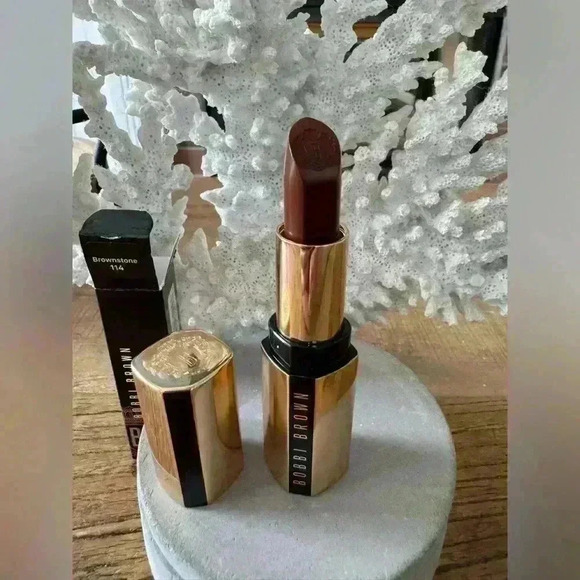 🌸🌸Host Pick🌸🌸Bobbi Brown Luxe Lipstick ~ Brownstone (114) ~NEW in box! - Picture 12 of 13